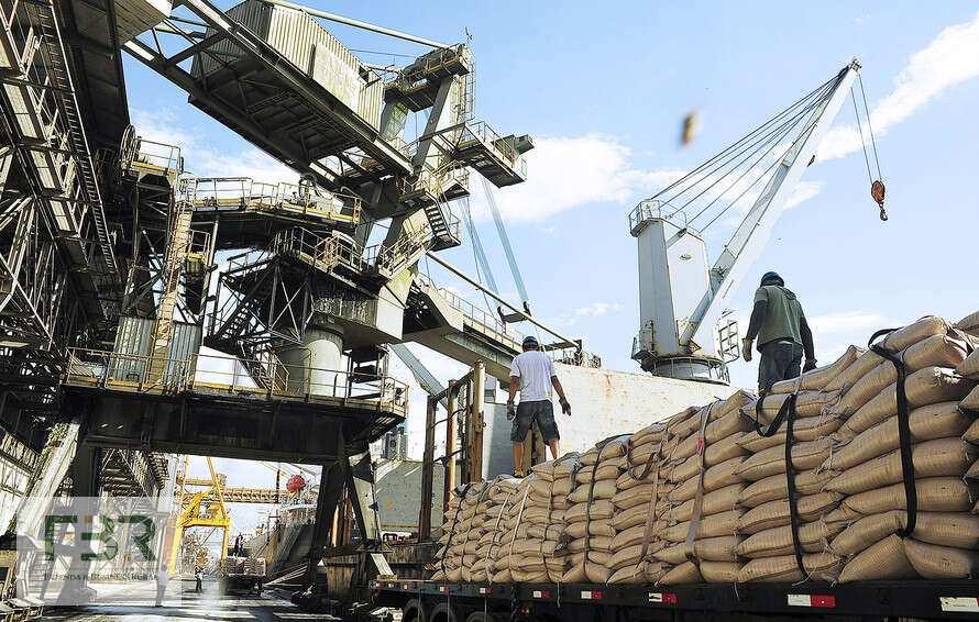 Açúcar - $445.00 Tonelada